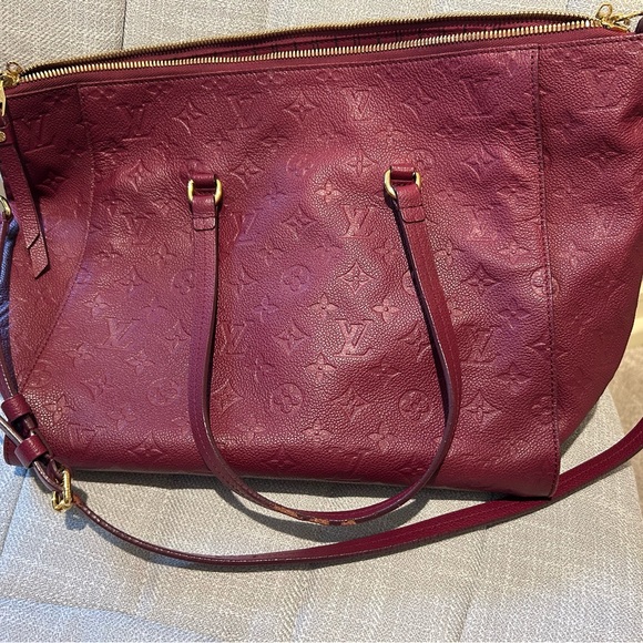 Louis Vuitton empreinte lumineuse PM - Picture 2 of 13